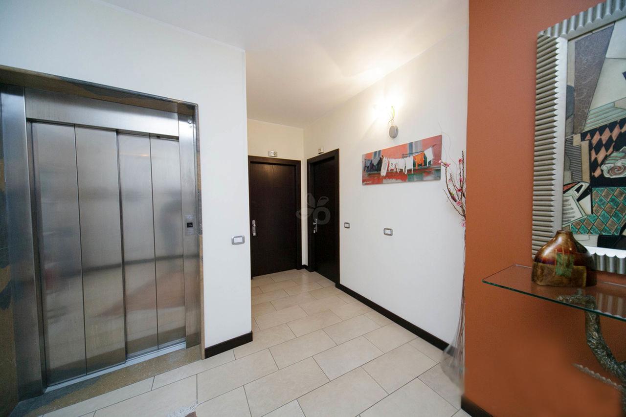 Hotel Al Ritrovo Кастелуцо Екстериор снимка